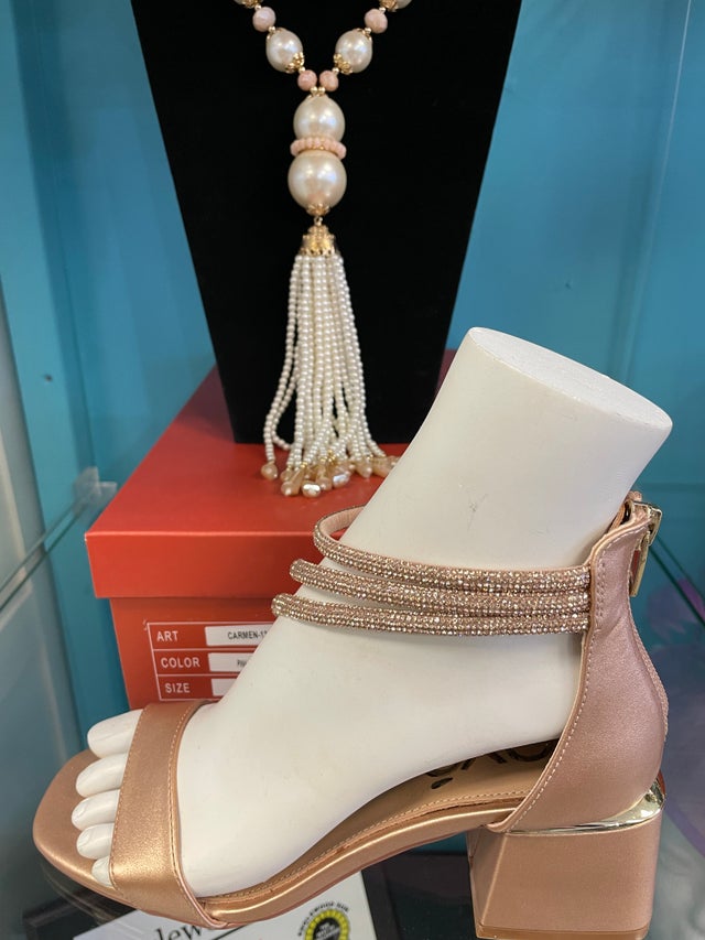 Fashions | Ivy's Boutique